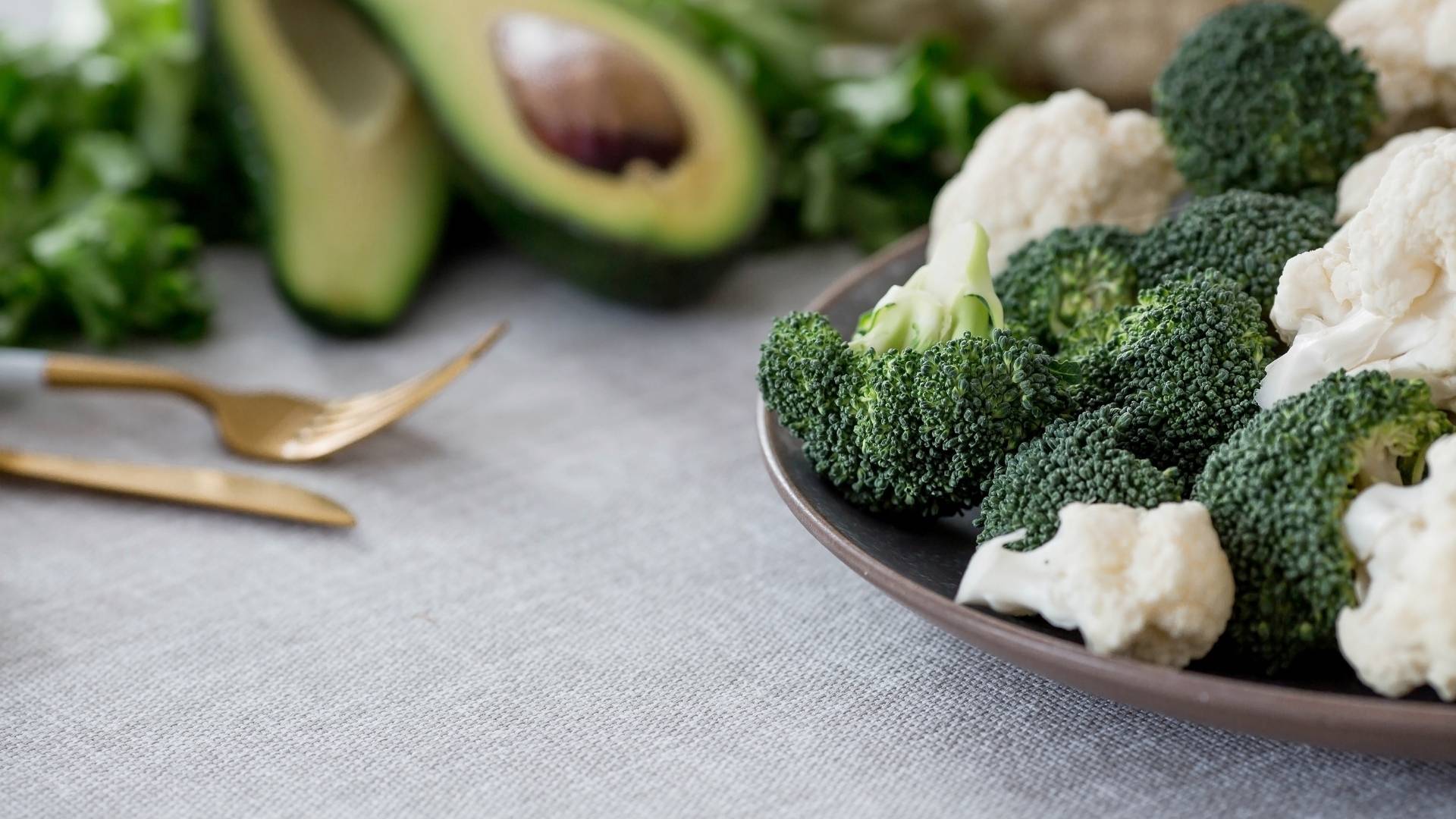 avocado, brokoli, kələm