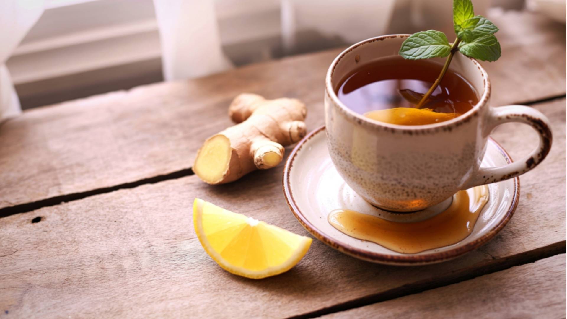 yaşıl çay və limon